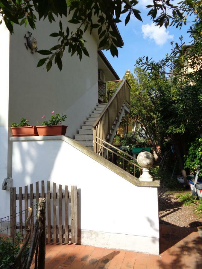 La Casa Di Nina Apartment Quercianella Exterior photo